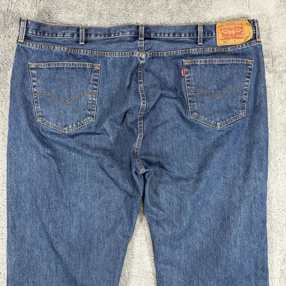 Levis 501 Jeans Mens 52x32 Blue Denim‎ Straight Leg Button Fly High Rise Casual